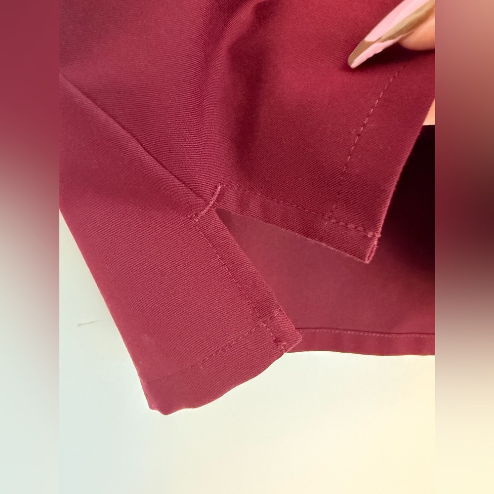 FIGS Burgundy Scrub Set Small Top & Jogger Pants Technical Collection Nurse - Picture 6 of 16